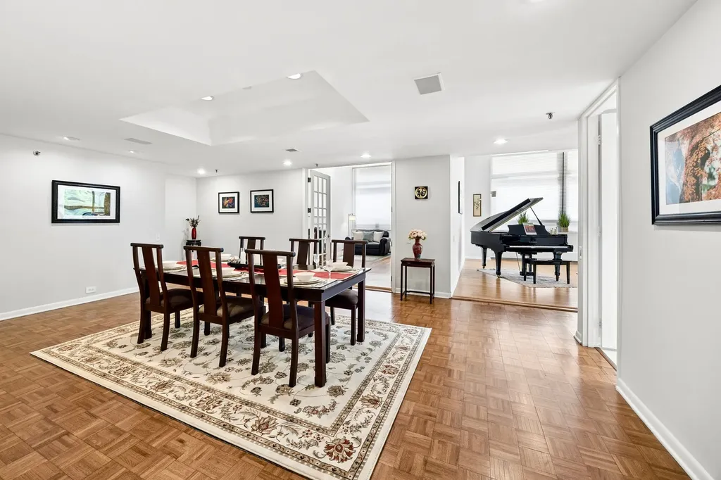 680 North Lake Shore Drive Chicago IL 60611