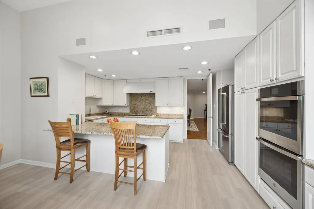 680 North Lake Shore Drive Chicago IL 60611