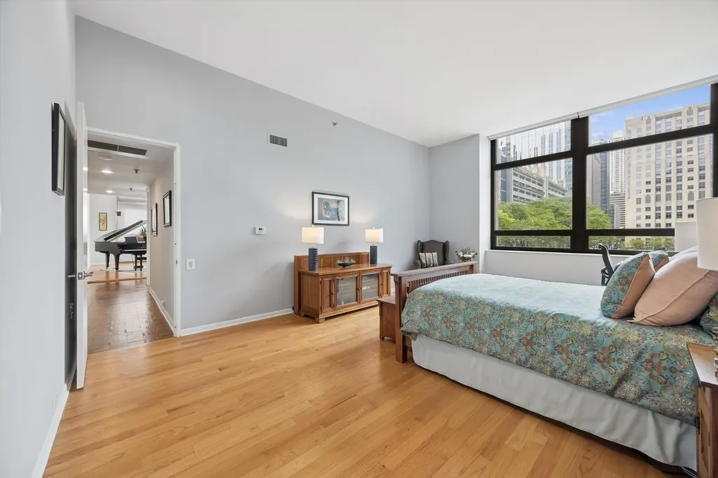 680 North Lake Shore Drive Chicago IL 60611