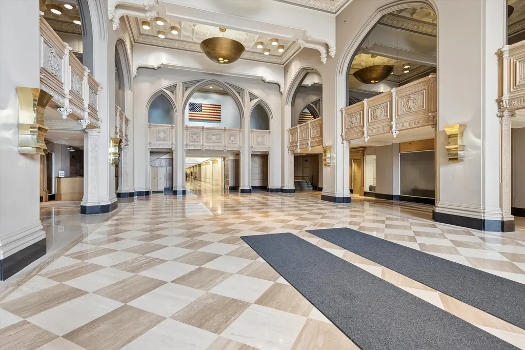 680 North Lake Shore Drive Chicago IL 60611
