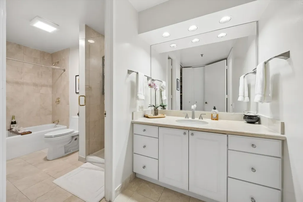 680 North Lake Shore Drive Chicago IL 60611