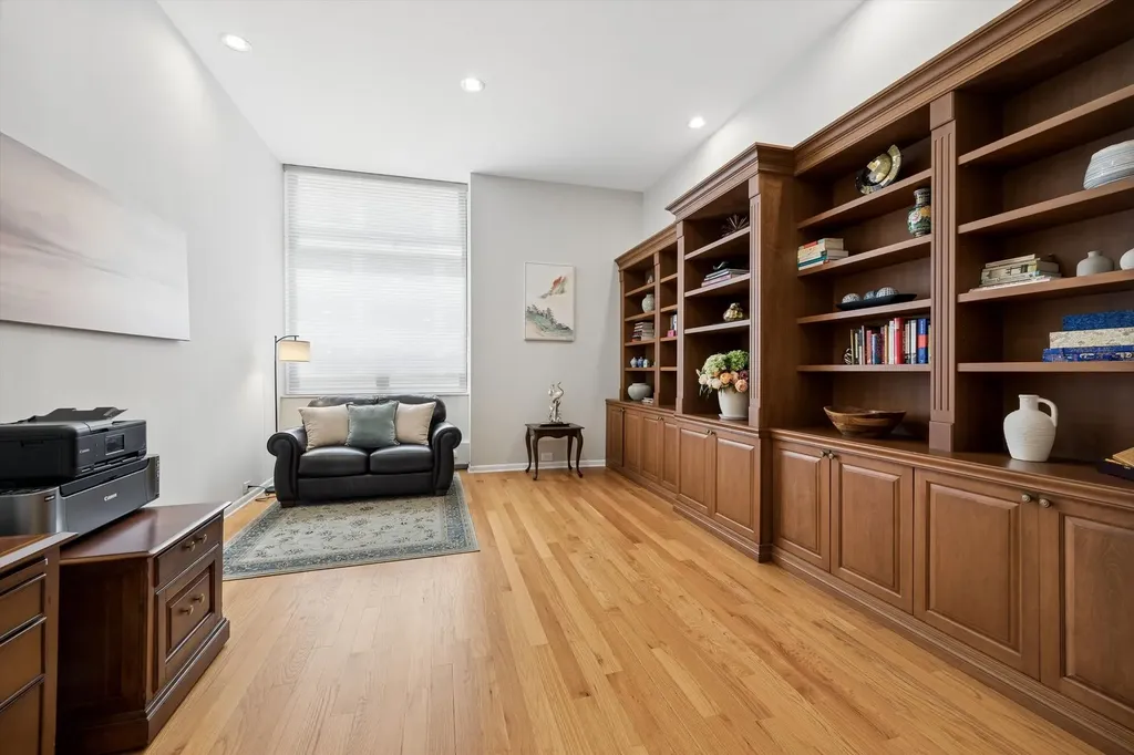 680 North Lake Shore Drive Chicago IL 60611