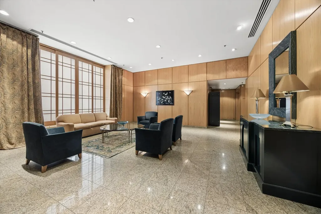 680 North Lake Shore Drive Chicago IL 60611