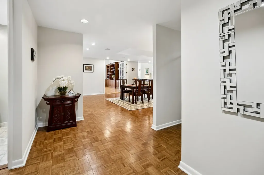 680 North Lake Shore Drive Chicago IL 60611