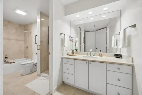 680 North Lake Shore Drive Chicago IL 60611