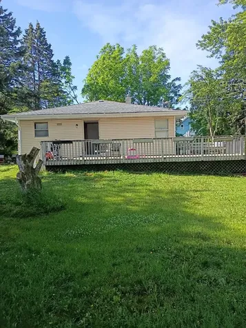 614 North County Street Waukegan IL 60085