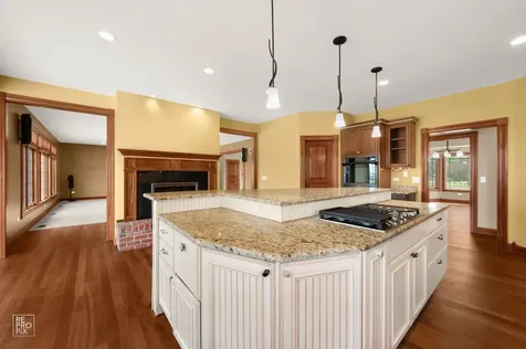 11N720 Muirhead Road Elgin IL 60124