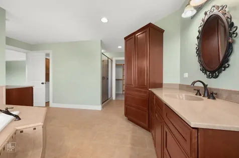 11N720 Muirhead Road Elgin IL 60124