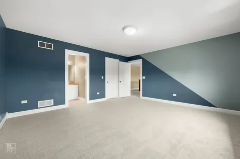 11N720 Muirhead Road Elgin IL 60124