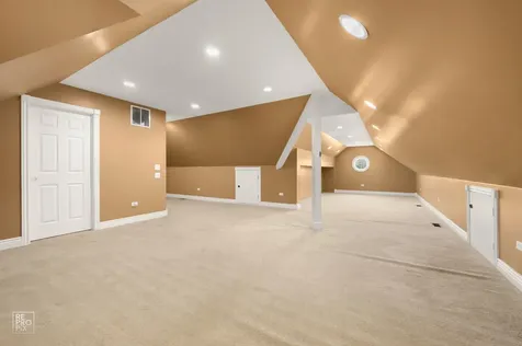 11N720 Muirhead Road Elgin IL 60124