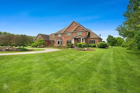 11N720 Muirhead Road Elgin IL 60124