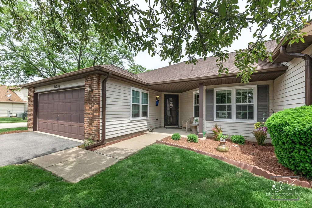 21255 Silktree Circle Plainfield IL 60544