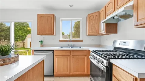 418 Terrace Lane Oswego IL 60543