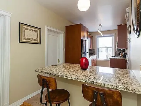 6008 North Glenwood Avenue Chicago IL 60660