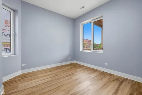1544 South Sawyer Avenue Chicago IL 60623