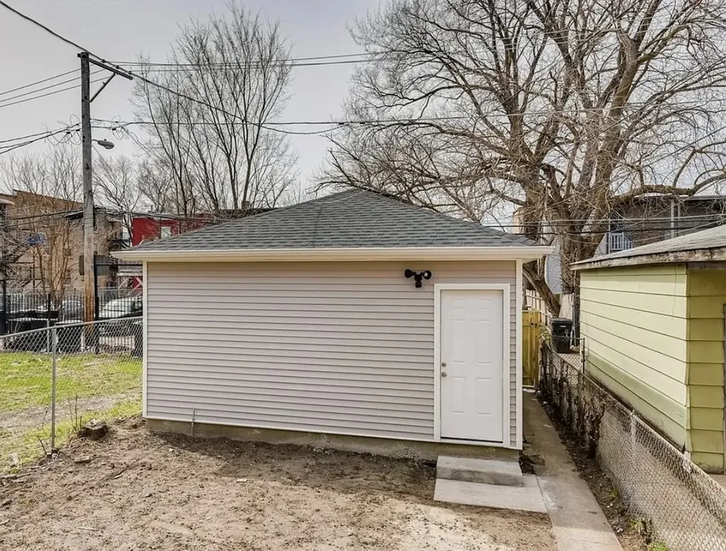 6542 South Champlain Avenue Chicago IL 60637