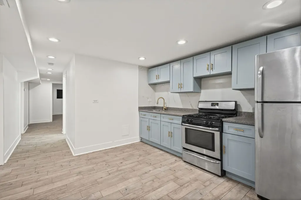 2833 West Polk Street Chicago IL 60612