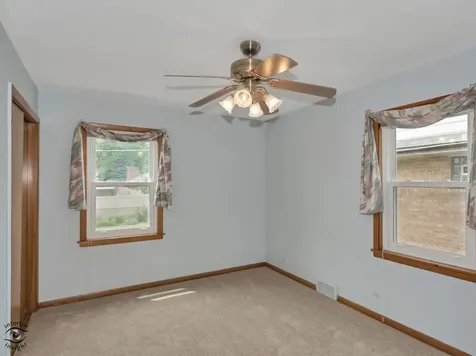10208 South Saint Louis Avenue Evergreen Park IL 60805