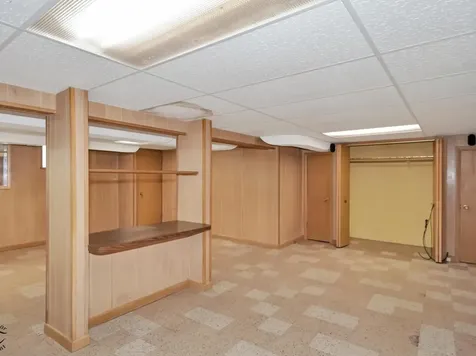 10208 South Saint Louis Avenue Evergreen Park IL 60805