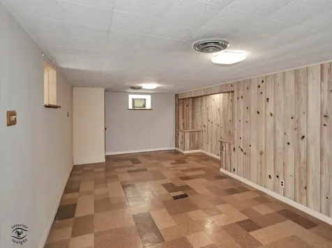 10208 South Saint Louis Avenue Evergreen Park IL 60805