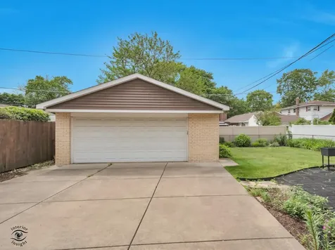 10208 South Saint Louis Avenue Evergreen Park IL 60805