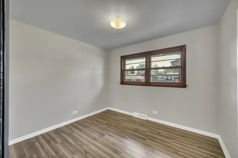 1219 Woodridge Street Round Lake Beach IL 60073