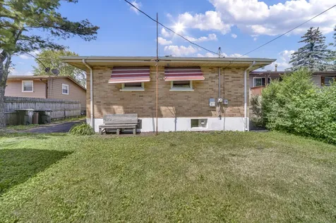 1219 Woodridge Street Round Lake Beach IL 60073