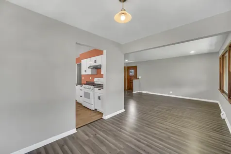 1219 Woodridge Street Round Lake Beach IL 60073