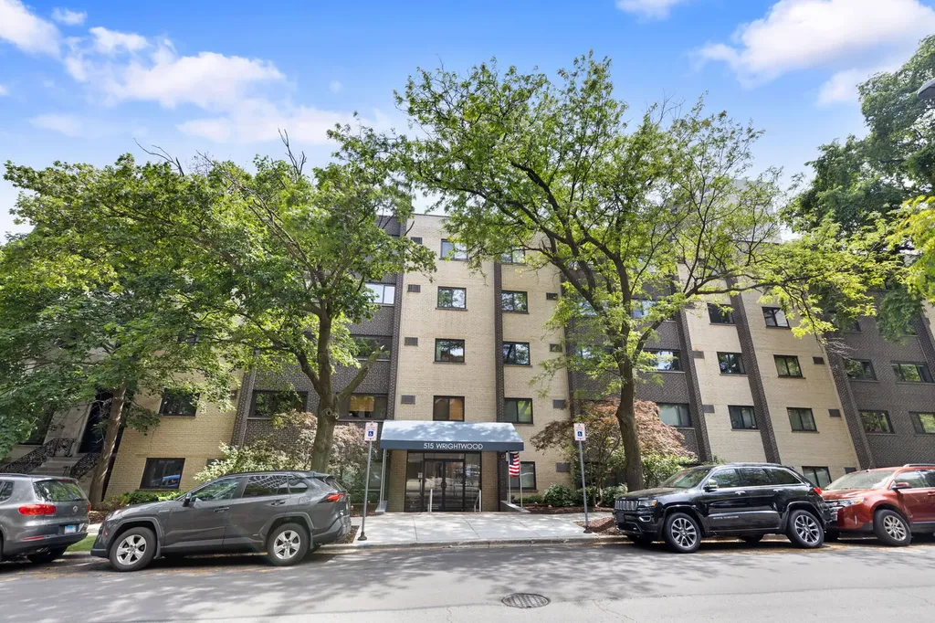 515 West Wrightwood Avenue Chicago IL 60614