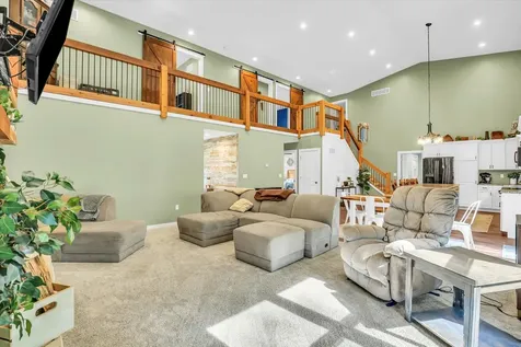 8909 North 2300 East Road Fairbury IL 61739