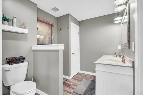8909 North 2300 East Road Fairbury IL 61739