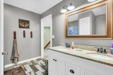 8909 North 2300 East Road Fairbury IL 61739