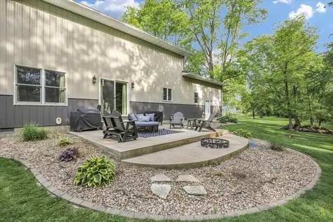8909 North 2300 East Road Fairbury IL 61739