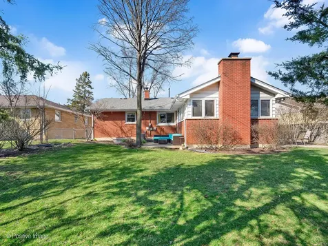 392 East Saint Charles Road Elmhurst IL 60126