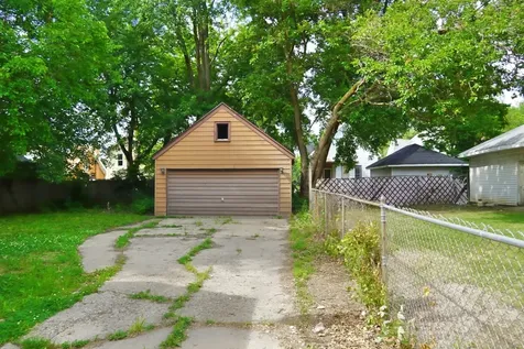 113 East Arcadia Avenue Peoria IL 61603
