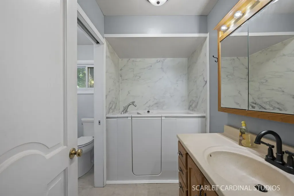 1365 Colorado Avenue Aurora IL 60506