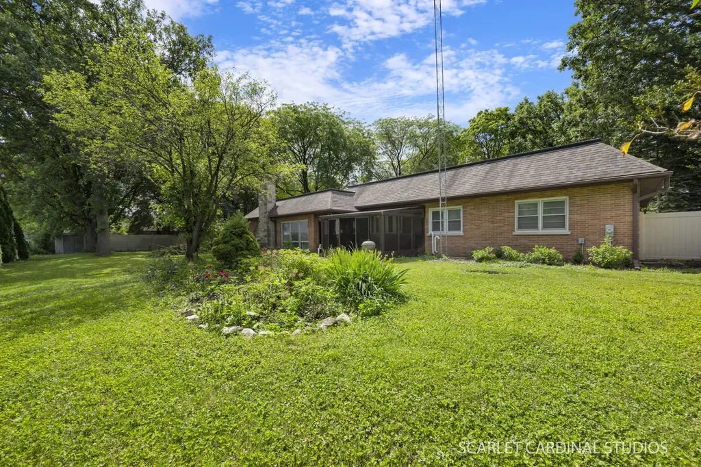1365 Colorado Avenue Aurora IL 60506