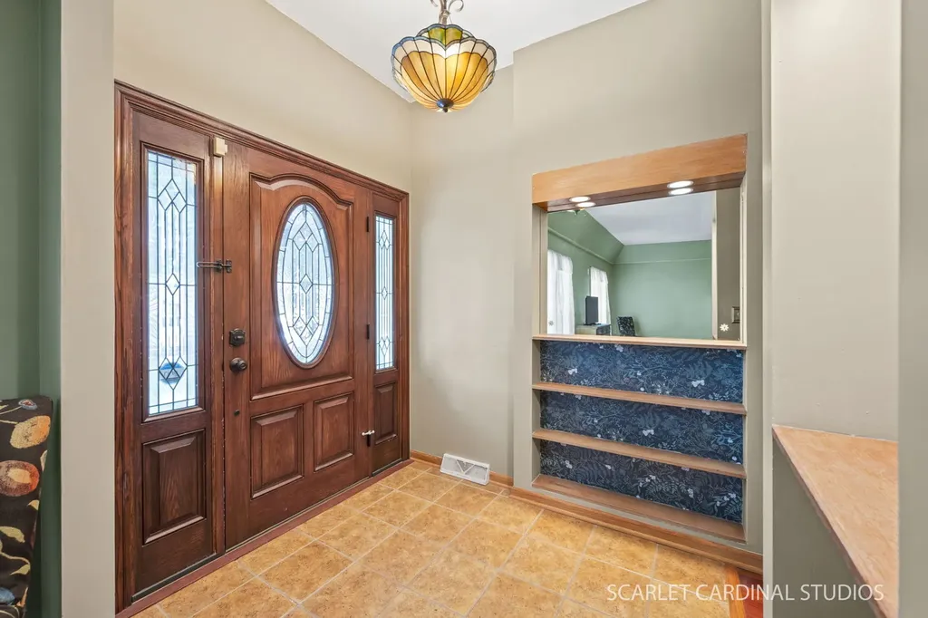 1365 Colorado Avenue Aurora IL 60506