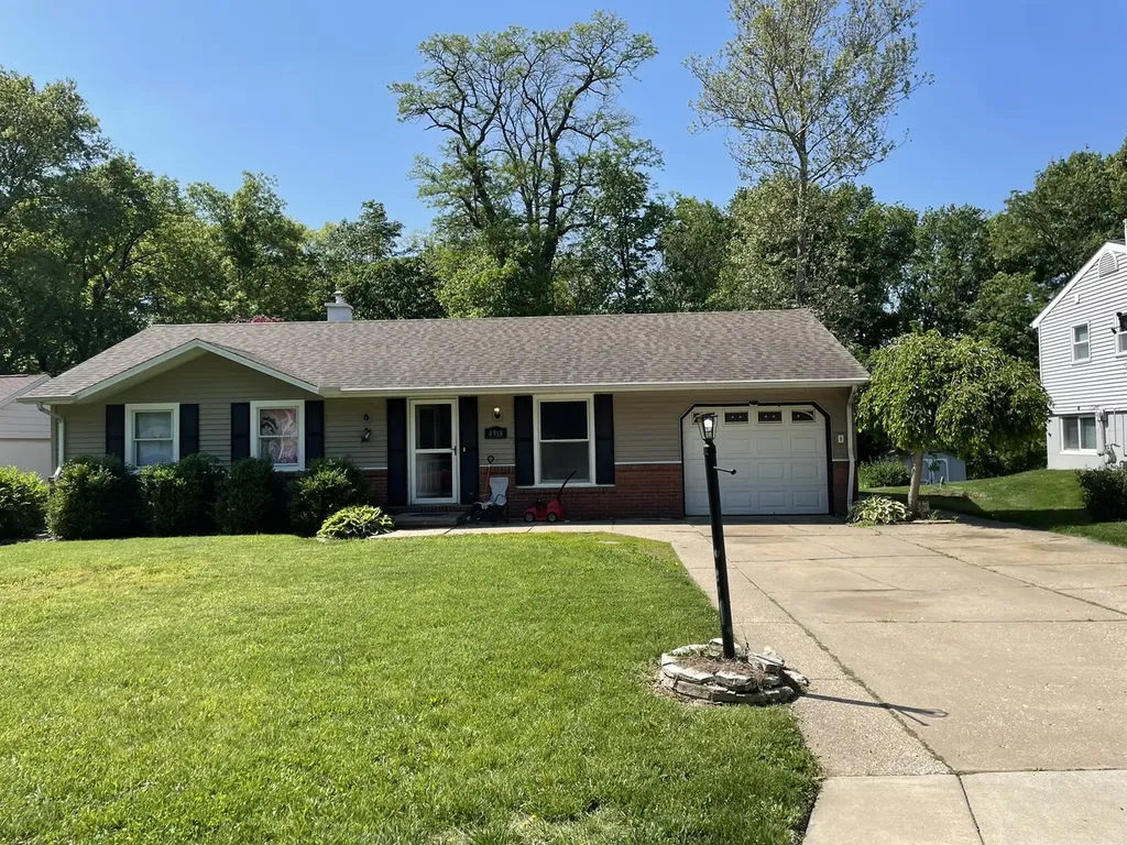 4918 West Hopewood Lane Peoria IL 61607