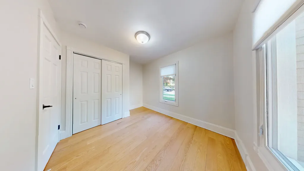 4635 West Peterson Avenue Chicago IL 60646