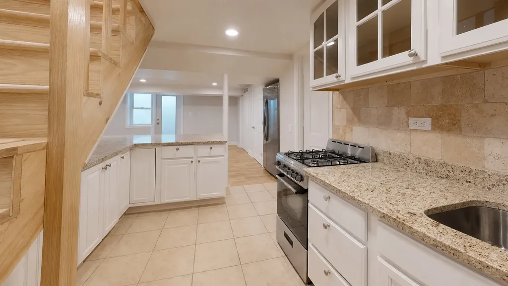 4635 West Peterson Avenue Chicago IL 60646