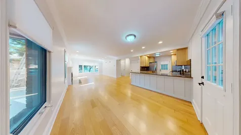 4635 West Peterson Avenue Chicago IL 60646