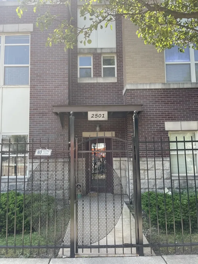 2501 West Grenshaw Street Chicago IL 60612