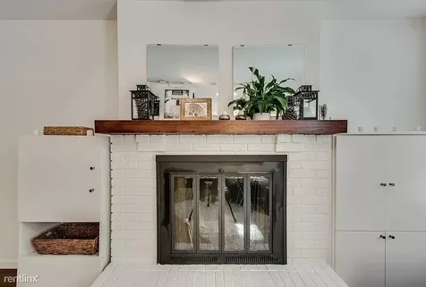 1011 North La Salle Drive Chicago IL 60610