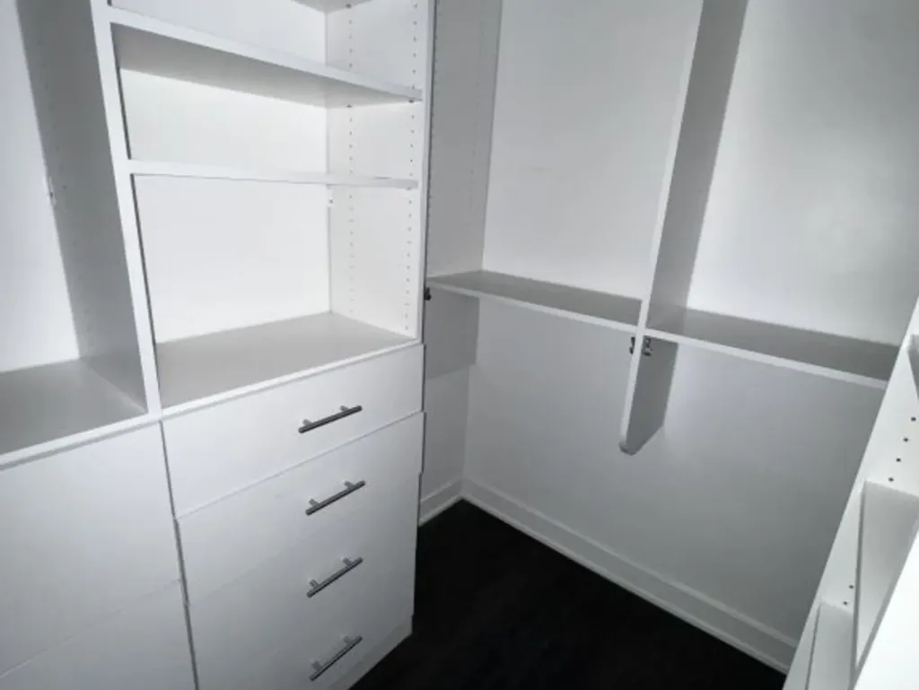 257 East Delaware Place Chicago IL 60611