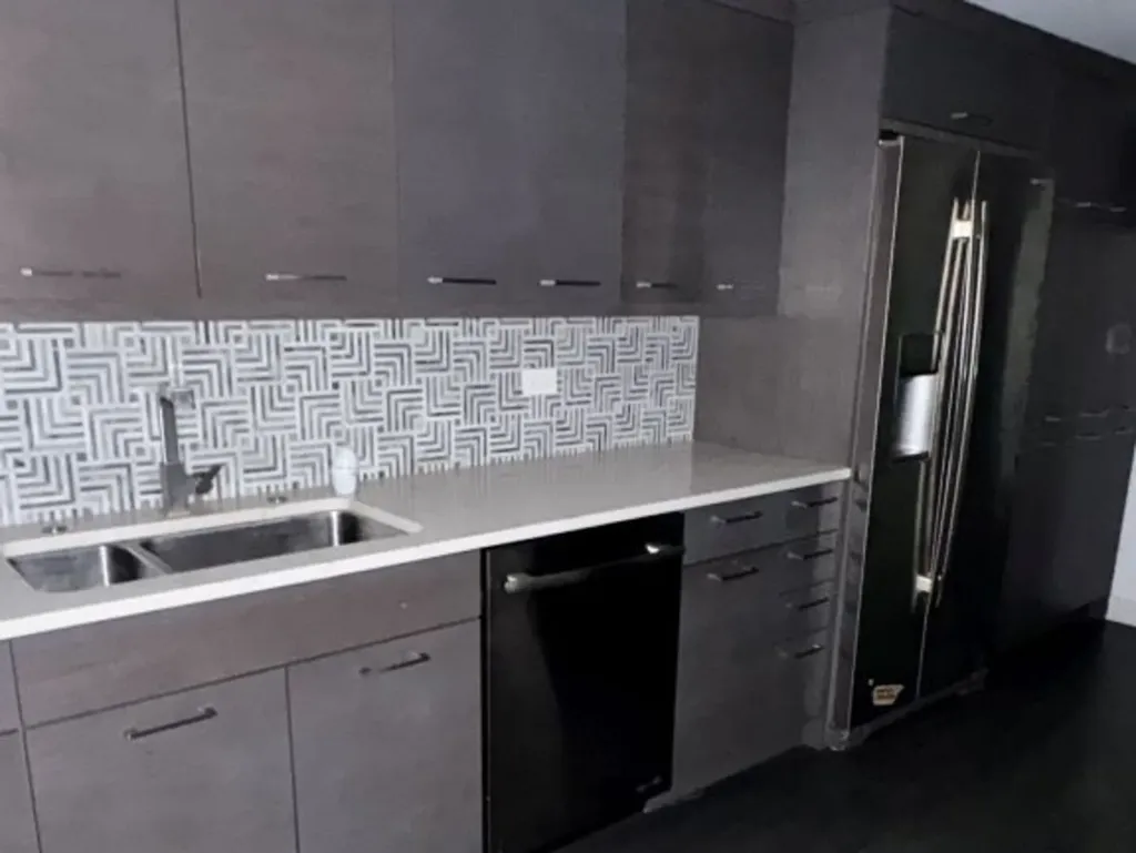 257 East Delaware Place Chicago IL 60611