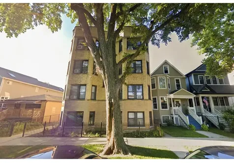 1913 West Larchmont Avenue Chicago IL 60613