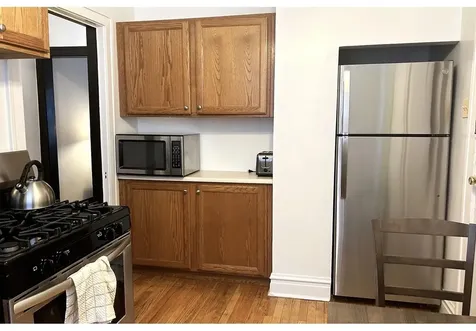 1913 West Larchmont Avenue Chicago IL 60613
