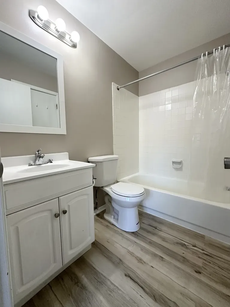 2543 Prairieview Lane S Aurora IL 60502