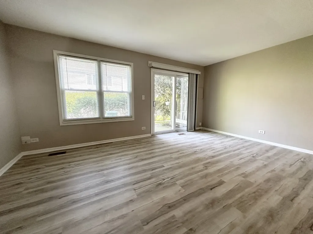 2543 Prairieview Lane S Aurora IL 60502
